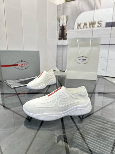 售 价: 高端顶级品质 商品商标 prada * 普拉达* 低帮休闲鞋 正码码数: 38-45 可订做46 商品材料 鞋面进口原版透气飞织 透气内里 原版大底
