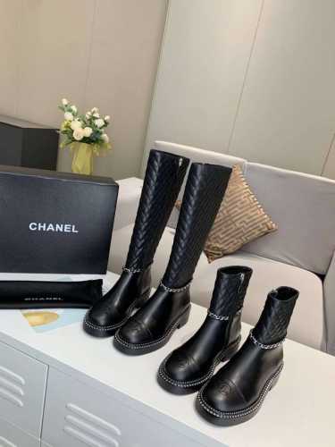 CHANEL香奈儿sss秋冬高端定制，各大明星网红走秀款百年经典！独家巨献！重磅来袭！！！意大利专业调楦师调楦。版型堪称完美 极致奢华，顶级版本秒杀市场所有版本