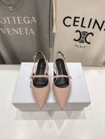 高版本出厂 Celine 赛琳25Ss 早春最美尖头平底鞋玛丽珍小凉鞋～ 思琳标志性的五金扣高级优雅 上脚显瘦得来超有气质～百搭日常着用都是一绝的单品！小平跟轻