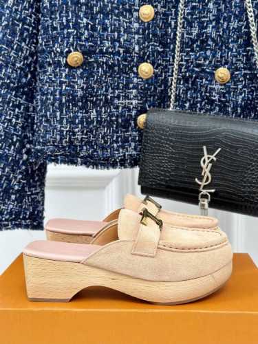 厂价 Tod'S 经典爆款厚底金属扣 半拖系列 鞋面原版定制小牛皮 内里垫脚均为羊小皮 原版开模实木大底 跟高：5Cm 码数：35-39 40定制