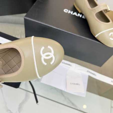 Chanel2024春夏新款，玛丽珍皮 布面 香奈儿小香c家 24 早春走秀款平底单鞋 舒适玛丽珍鞋 走秀高级成衣定制主打灯芯绒斜纹拼接面料 简约又不失甜美俏皮 - 点击图像关闭
