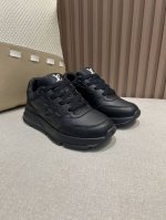 出厂价pp 男款2025春夏新款运动鞋 顶级版本 原版一致 主打最新款休闲鞋 硬货上新 代购级别 高级感十足 国内外博主刷爆的一款 复古又时髦 上脚美炸了 穿上