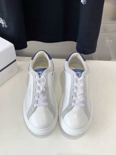 出厂价 GIVENCH春季新款黑马单品,海内外时尚博主纷纷上脚大秀，火遍海内外社交平台，时尚达人必入款，重金开模打造匠心工艺，精准还原每个细节 原版开发全网最高