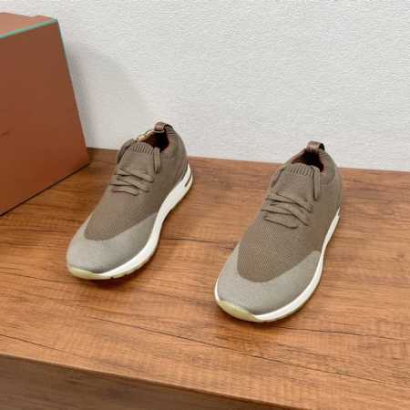 Loropiana 诺悠翩雅 360 Lp Flexy Walk男士运动鞋 这款运动鞋采用针织羊毛鞋面，后跟光滑小牛皮革包裹，套脚式设计搭配系带调节，鞋口复杂的 - 点击图像关闭