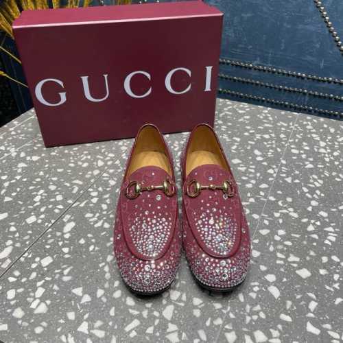 Gucci 古驰顶级品质①面料：牛皮 牛皮压字母 字母材料点钻②内里／垫脚:羊皮里③大底：原版意大利真皮底④码数：35-42 40.41.42定做不退换 包装：