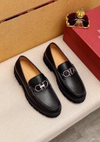 商品商标：Ferragamo 菲拉格慕 休闲皮鞋 正码码数: 38-44 45.46订制 商品材料：精选 进口头层小牛皮鞋面+奢华五金扣，进口水染牛皮内里。强烈