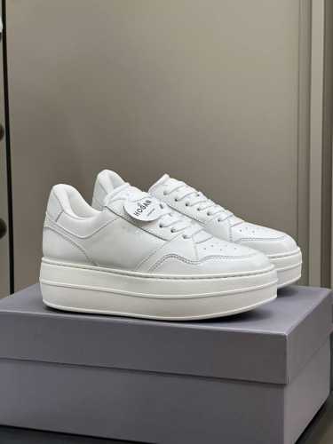 hogan ss24 运动鞋新品 霍跟24春夏运动鞋新品 脚感轻盈，增高效果满分 小牛皮材质，科技立体弹力内垫 size 35-40