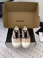 chanel新款帆布小白鞋 Vintage感满满中古复刻款 帆布鞋适配春夏 配合袜子就很复古学院的感觉 原版定制高密度帆布面料 羊皮内里垫脚 独家私模原版Tpu