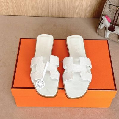 可配飞机盒50出厂价p Hermes 爱马仕H拖鞋Oran凉鞋系列 时尚又百搭 超级舒服 每个细节都做到极致 原版Epson掌纹面料 原版1:1独家私模鞋面 原