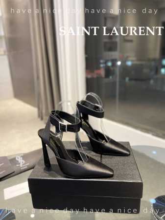 P390 最新Saint Laurent Fanny绉缎露跟高跟鞋，方形尖头和包覆细腰鞋跟设计，搭配仿水晶 皮革鞋底可调节踝带 绉布料 进口山羊皮 意大利真皮鞋 - 点击图像关闭