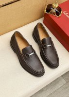 商品商标：Ferragamo 菲拉格慕 休闲皮鞋 正码码数: 38-44 45.46订制 商品材料：精选 进口头层荔枝纹牛皮鞋面+奢华五金扣，进口水染牛皮内里。