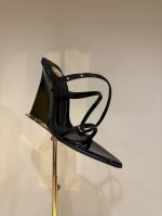 saint Lauren*Ysl圣罗兰 25Ss新品高跟拖鞋 鞋面采用进口小牛漆皮 内里踮脚混种羊皮 意大利进口真皮大底 Size：35-39 40定制