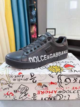 出厂价 Dolce＆Gabbana Dg 原版进口头层牛皮羊皮内里，上脚轻便、舒适 、百搭、原版特供大底深受潮流男士的青睐欢迎对比品质精致奢华，超a级别！版型对 - 点击图像关闭