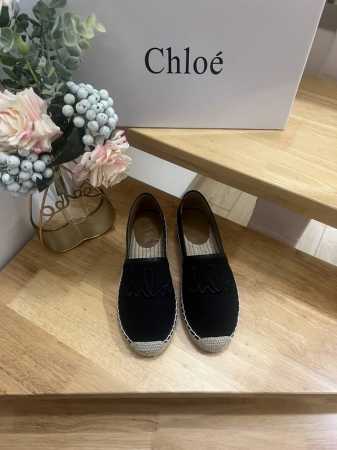 P290 品牌:Chloe 品名:Chloé 布面渔夫鞋 颜色:黑色 产地:西班牙 码数36-41 适用人群:Women - 点击图像关闭