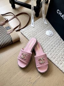 chanel 25C早春新品厚底拖鞋！ 顶级版本！抢先发售 厚底3Cm 鞋面牛皮 垫脚羊皮 原版橡胶底 码数：34-41 定制不退不换