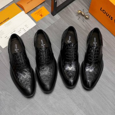 商品商标 Lv 路易威登 商务正装皮鞋 正码码数: 39-44 38.45.46定做不退换 商品材料 精选优质珠光压纹牛皮鞋面 牛皮内里 原版大底