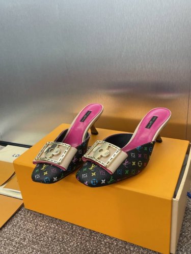 louis Vuitton 2025春夏新款猫跟果冻色女鞋 Lv 字母Logo五金扣方头拼色后空穆勒拖鞋 材质 鞋面进口环保透气老花皮+水染羊皮内里+意大利真皮