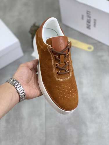 工厂价 实价 Berluti 布鲁提 2024新款拖休闲鞋来袭 进口牛皮材质纯手工重复擦色改色制成 内里垫脚进口精选小牛皮制作 品牌logo双色 原版大底 时髦