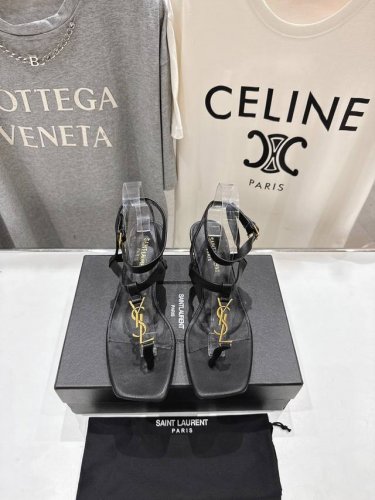 高版本出厂 Saint Laurent*～圣罗兰Ysl 25Ss夏季全新走秀款小高跟夹脚凉鞋 全新鞋型 唯有Ysl最懂女人心，不接受反驳，超级无敌女人味神器，女