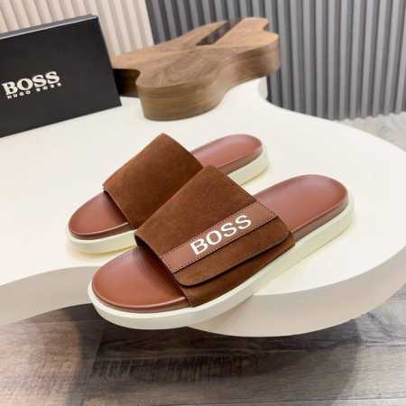 boss 新款夏季都市休闲拖鞋，采用顶级牛皮面料，柔软亲肤，搭配品牌徽标，让您轻松调节出舒适穿着感。防滑大底，上脚轻便舒适，时尚大方，多色可选！ 元 Size： - 点击图像关闭