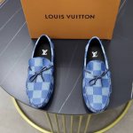 出厂价 顶级原单 品牌：路易威登 Lv 标准码：男码38 44 45定制 等级：官网同款 材料：原版材质 原版耐磨轻便大底 款式类别：男士潮流时尚休闲鞋 尊贵奢
