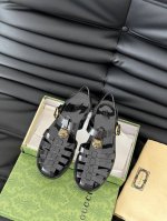 亮面版 ， Size:37-46 最新版Tpu版本 几百吨机台实际制作 区别市场其他任何低版本没有留痕 Gg 25Ss春夏最新款 双G果冻凉鞋 专柜购买原版 所