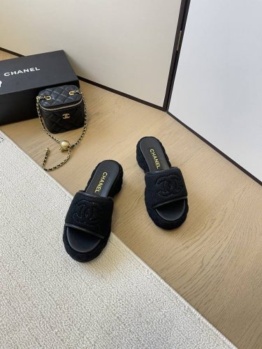 橙子出厂价P Chanel 香奈儿春夏新款 针织菱格拖鞋 坡跟厚底凉拖 底厚：6Cm 码数：35-41