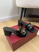 gucci古奇 2025 g家2025春夏新品 专柜最新走秀爆款马衔扣中跟拖鞋系列 鞋面 牛皮+老花 牛皮+羊猄 内里 羊皮里 大底 意大利真皮大底 跟高 5.