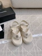 拖鞋 凉鞋 CHANE*新款夹趾厚底凉鞋 脚感非常舒适 上脚秒变大长腿 随意百搭 鞋面羊皮 布面 内里垫脚羊皮 防滑橡胶底 底厚4cm 尺码35-39 40 4