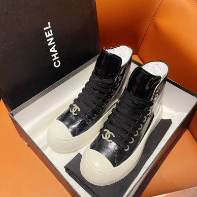 工厂直销低帮 ,高帮 Chanel香奈儿 款款双C新品女鞋，原板1.1开发，面料:原版牛皮，羊皮内里，原版Tpu大底，颜色:如图2色，码数35-40