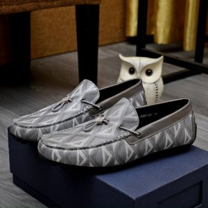 工厂价 Dior 迪奥 香港专柜新款休闲男鞋上市 官网1:1制作 意大利原版头层牛皮+皮内里 欧美大师设计 完美造型打造专柜品质，纯色橡胶耐磨大底加经典炫头！超