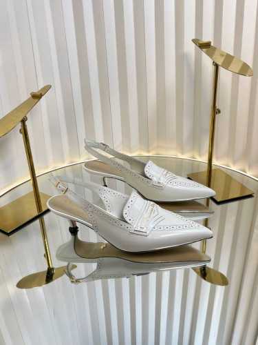 迪奥 Dior 2025早春新款尖头穆勒女鞋 明星同款Cd字母Logo五金扣矮跟凉鞋 材质 鞋面开边珠 羊皮内里+意大利真皮大底 跟高 3.5Cm 7.5Cm