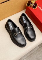 商品商标：Ferragamo 菲拉格慕 休闲皮鞋 正码码数: 38-44 45.46订制 商品材料：精选 进口头层小牛皮鞋面+奢华五金扣，进口水染牛皮内里。强烈