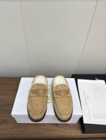 迪奥 Dior 2024秋冬新款 D-Boy女鞋 CD字母logo穆勒鞋 明星同款平底圆头居家毛毛拖鞋 市场顶级版本 材质：鞋面进口牛麂皮+100%羊羔毛内里+