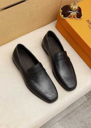 商品商标：Hermes 爱马仕 休闲皮鞋 正码码数: 39-44 38.45订制 商品材料：精选 进口头层小牛皮鞋面+奢华五金扣，进口水染牛皮内里。强烈立体视觉 - 点击图像关闭