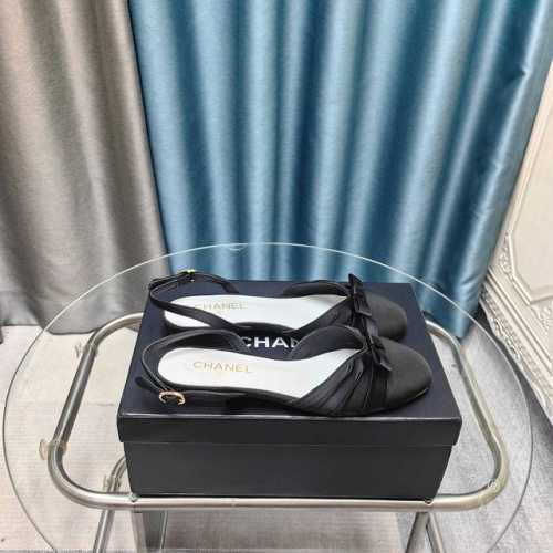 厂价 Chane*｜小香25C早春新品 缎面蝴蝶结凉鞋系列！ 法式风情 真是美到心尖尖上啦！ 优雅又浪漫的仙女应该就是这样吧 极简的配色加上绸缎蝴蝶结深入人心~