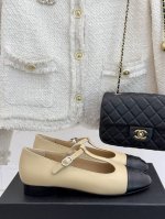 厂价 Chane* ｜小香23Ss新品玛丽珍鞋 今年的款是怎么回事 都太美了吧 这个春夏注定不平凡 自带精致与气质 就很有当代的复古那味儿～～ 既有单鞋的舒适又