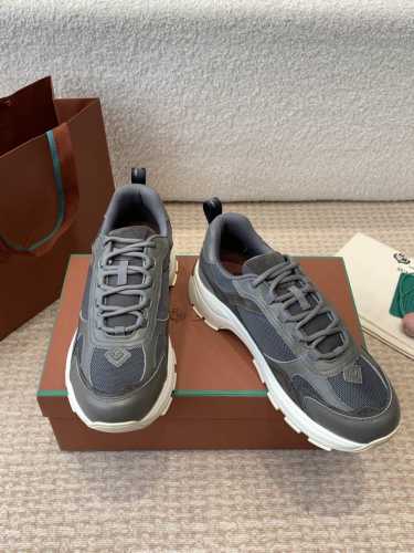 P420Lp 家新品 Loro Piana 诺悠 翩雅 Cairn Walk 情侣款运动鞋老爹鞋 官方售价 Rmb￥P ￥ P8,200 这款灵感源自都市风格的