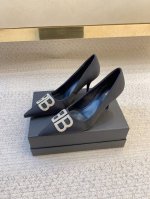 balenciag*Ss25新款钻款双B尖头款高跟鞋 材质 鞋面 进口真丝面 内里 进口羊皮里 大底 真皮大底 码数 35-39 34 40 41定做不退不换