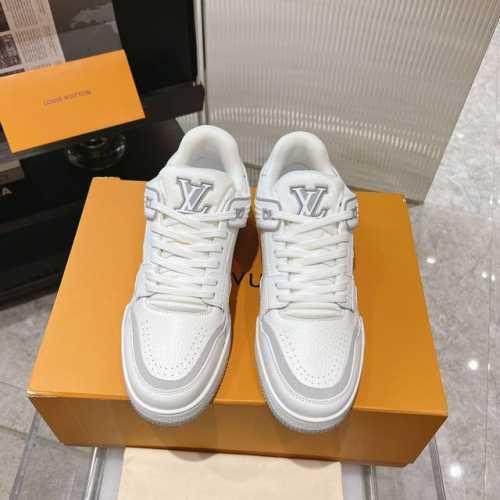 男款工厂价： 2024 Louis*Vuitto* Lv Trainer 特别版 运动鞋欧洲代购1W Rmb购入 历时一个月爆拆开发 大底和面料私模 鞋面更是报
