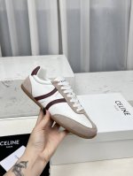 赛琳情侣款35-45Jogger Triomphe标志牛皮革 牛皮绒面革低帮系带运动鞋！Jogger以极简鞋型点晴日常穿搭兼具柔美与率性 简约百搭轻便舒适 面料
