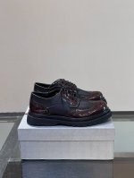 Prad*厚底正装休闲皮鞋，经典系列，德比鞋型优雅大气 高品质精品 牛皮垫脚 内里小牛皮 加厚橡胶材质底 经久耐磨 超轻大底 上脚舒适度极高！ Size：39-