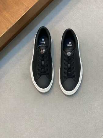 实价 Gvx 新品板鞋牛皮City运动鞋 采用进口牛皮打造，鞋舌金属铭牌镌刻Givench* Logo。内里进口牛皮打造 原版独立一体牛皮乳胶鞋垫，原版Tpu大 - 点击图像关闭