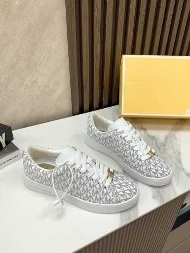 MK 。拿货 原版面料，羊皮内里，羊皮垫脚，金属扣.，码数35-41