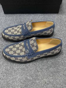 G家 顶级 Size:39-44 38.45.46 专柜原版全套包装 2025古奇男士最新新款休闲鞋！官网同步上市，绝对的奢华打造，进口深胶大底，舒适感爆棚。独