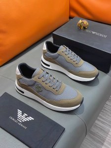 商品名称：Armani 阿玛尼 正规码数: 38-44 休闲鞋 商品材料：精选 牛皮鞋面，柔软羊皮垫脚；原厂特供大底。