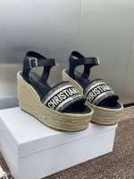 dior 迪奥 2025春夏新款 Ivieta Dway 厚底拼色女凉鞋 cd字母Logo立体刺绣草编坡跟圆头露趾凉鞋 鞋面 进口酒椰草 进口电绣高温水溶棉质科