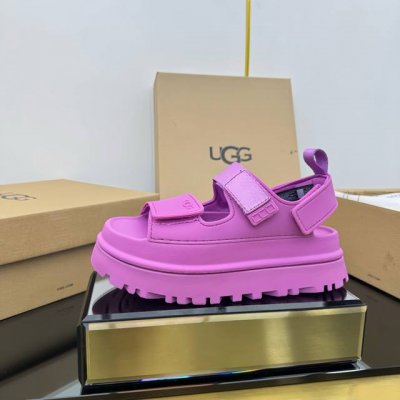 厂价p Ugg官网夏季爆款 Ugg推p的炫金魔术贴厚底凉鞋款 炫金凉鞋，多巴胺色系，绑带设计 更贴合脚背 活力感拉满，真嘟超级少女~一眼沦陷，Eva大底，脚感软