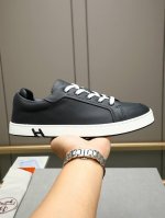 Hermes 爱马仕 -高端品质 原单休闲板鞋 -鞋面 纳帕小牛皮 鞋身车缝品牌'h'图腾 -内里 水染牛皮 -大底 原版Tpr.橡胶 双色成型大底 -超高品控