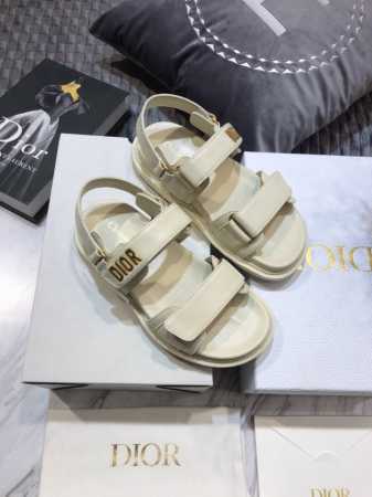 p直销 女鞋 女装 女鞋工厂P 迪奥 Dior 春夏走秀新款 Ract 磨术贴厚底休闲女鞋 Cd字母Logo五金扣露趾凉鞋 明星同款平底圆头复古沙滩鞋 市场顶级 - 点击图像关闭